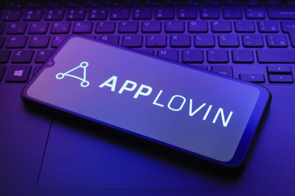 AppLovin Stock Crashes as SEC Probes Data-Collection Practices Following Whistleblower Complaint