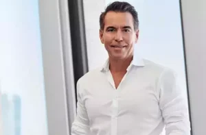 Billionaire Investor Orlando Bravo Warns: ‘AI Valuations Are in a Bubble’