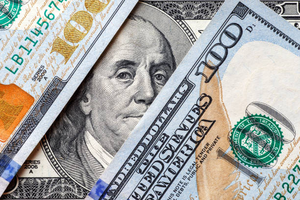 Dollar rebounds as U.S.–China trade tension cools; Aussie slides, safe havens rise.