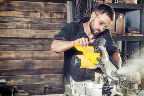 Power Giant Faces Lawsuits Over Workers Developing Asthma from Wood Dust Exposure