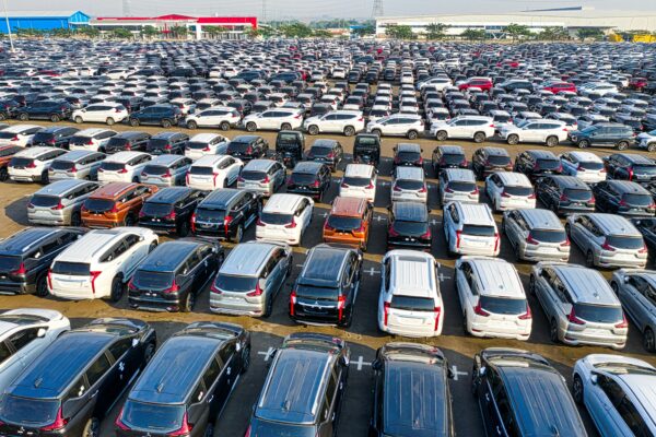 FBR Slaps 40% Duty on Imports of Used Vehicles in Pakistan