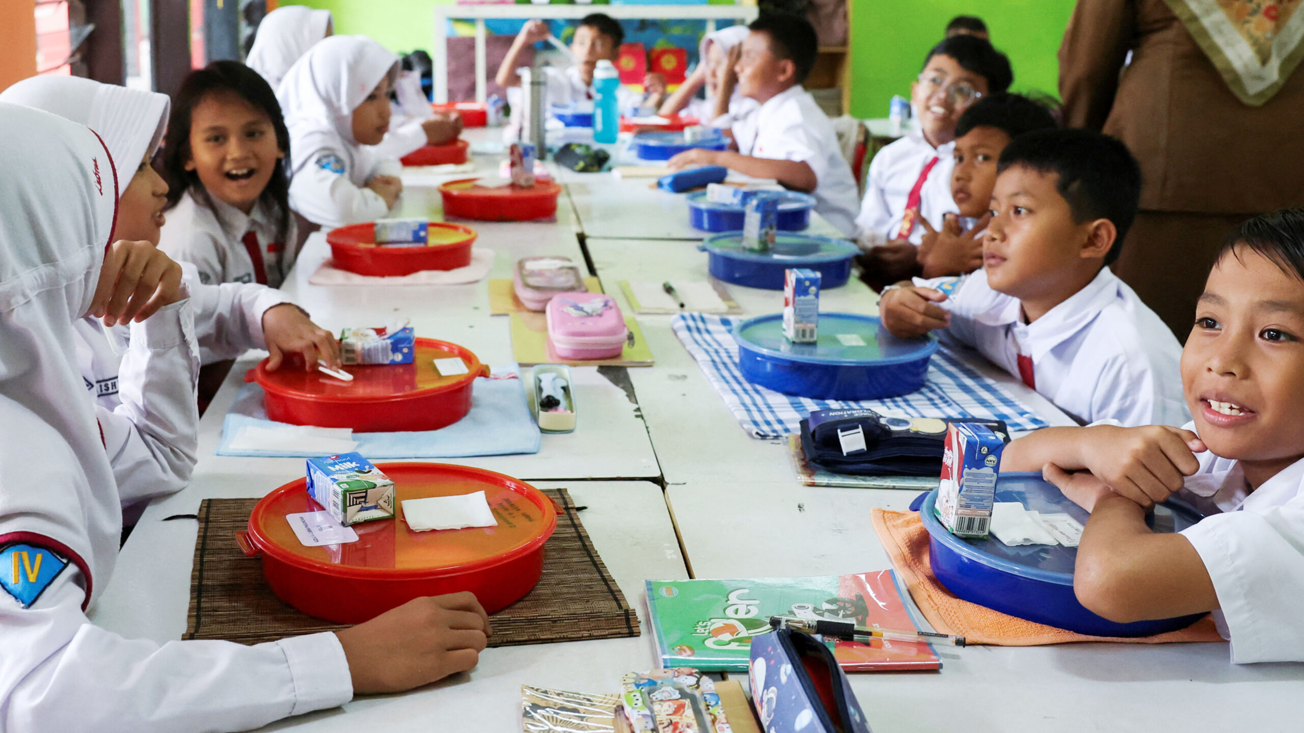 Indonesia Tightens Checks After 700 Students Fall Ill From School Meals