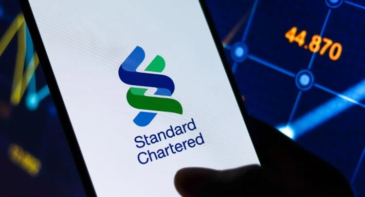Standard Chartered Q3 Profit Edges Up 3% and Raises Full-Year Outlook