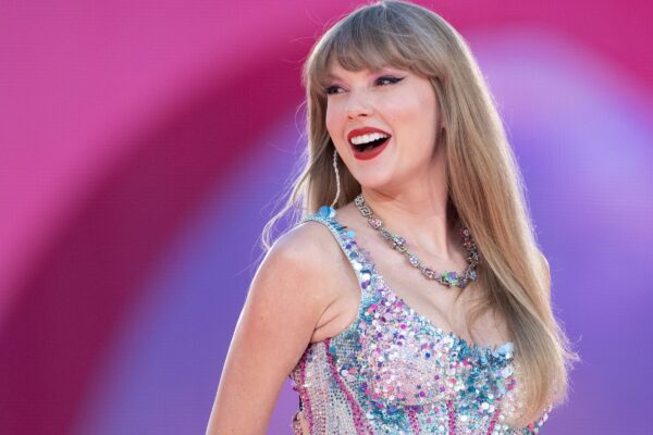 Taylor Swift Turns Stardom Into a $2.1 Billion Empire