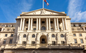 Top Fund Managers Urge Bank of England to Halt Gilt Sales Amid Market Strain