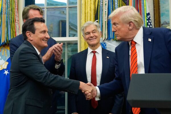 Trump Strikes Deal With AstraZeneca to Cut U.S. Drug Prices