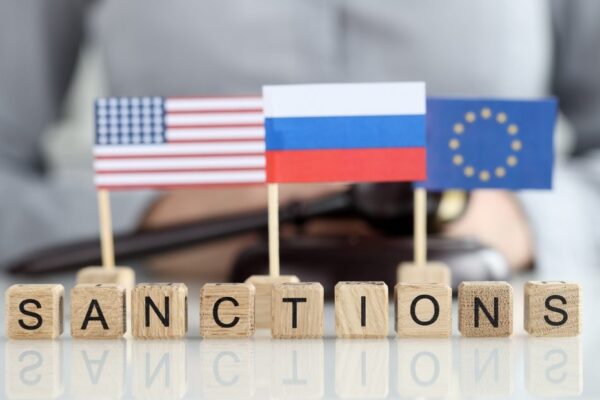 US Ready to Hit Russia Harder, But First Demands European Leadership