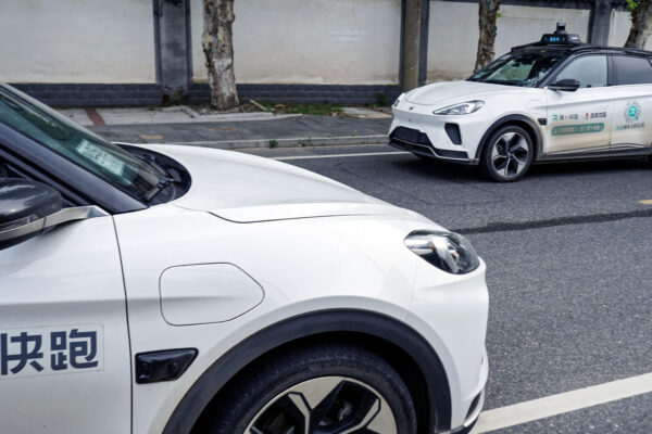 Chinese Robotaxi Giants WeRide and Pony.ai Plunge in Hong Kong Debut