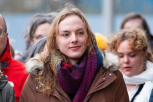 Hospital Worker Defends Right to Use Female Changing Room Amid Nurse Objections