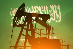 Saudi Arabia Eyes Sharp Cut to December Asian Crude Prices Amid Supply Surge