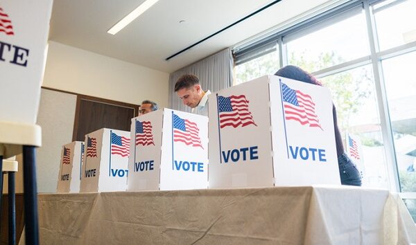 Wall Street Watches Closely as NYC Mayoral Vote Signals Midterm Mood