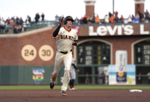 Atlanta Braves Ink Versatile Outfielder Mike Yastrzemski to Two-Year Contract