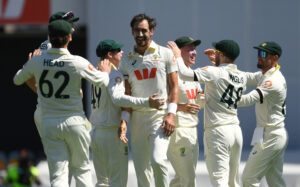 Australia Shocks Critics — Bats First After Winning Toss in Second Ashes Test, Drops Lyon