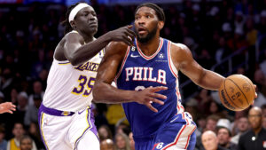 Lakers Stars Return to Dominate 76ers, Ending Road Losing Streak