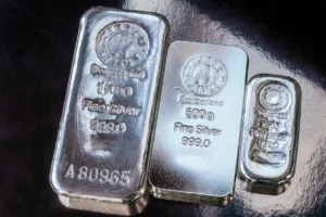 Silver Prices Surge to Historic Highs as Global Tensions and Interest Rate Cuts Drive Market Demand