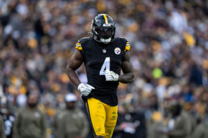 Steelers Crush Dolphins’ Playoff Hopes with Dominant Monday Night Victory in Pittsburgh