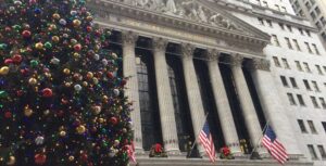 US Stock Futures Edge Lower in Holiday-Shortened Session Following S&P 500 Record High