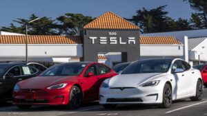 Tesla Agrees to Mediation With U.S. Agency in High-Profile Racism Lawsuit