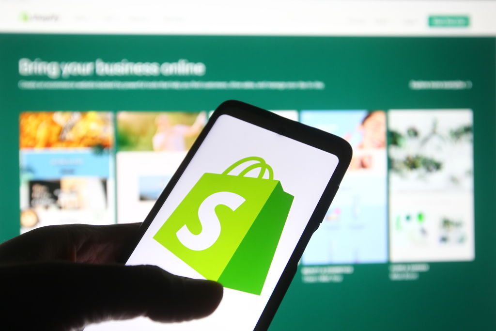 Shopify Stock Surges Following Dominant Q4 Results and Bullish 2026 Growth Outlook