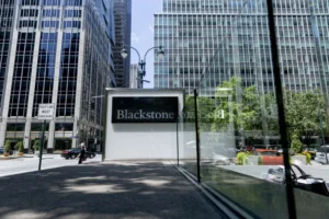 https://nextclicknews.com/2026/02/09/blackstone-and-coatue-lead-massive-10-billion-debt-funding-for-australian-ai-hub/