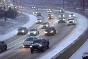 Intense Arctic Plunge Sets Stage for Major Winter Storm Threatening Widespread Travel Chaos Across Midwest and Northeast