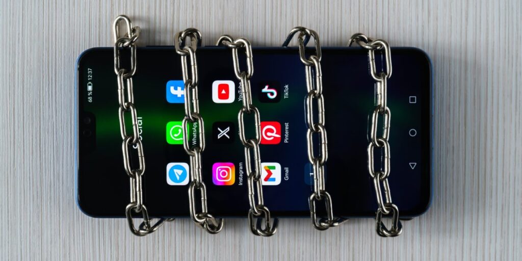 Mumsnet Launches National Campaign Calling for Social Media Ban for Children Under 16