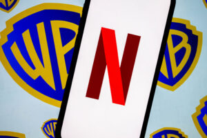 Netflix Prepared to Hike Warner Bros. Bid as Paramount Bidding War Intensifies