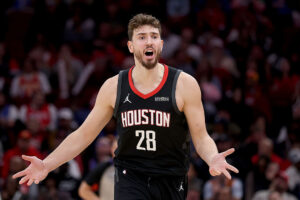 Balanced Chicago Bulls Attack Overwhelms Houston Rockets in High-Scoring Road Win