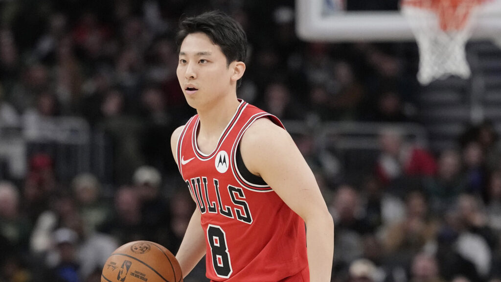 Chicago Bulls Overpower Milwaukee Bucks to End Decade-Long Losing Streak With Historic Run