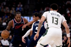 Clippers Dominance Continues as Kawhi Leonard Leads 33-Point Rout of Milwaukee Bucks