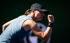Iga Swiatek Dominates Karolina Muchova to Secure Indian Wells Quarterfinal Berth