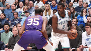 Julius Randle Leads Minnesota Timberwolves to Dominant Road Victory Over Phoenix Suns