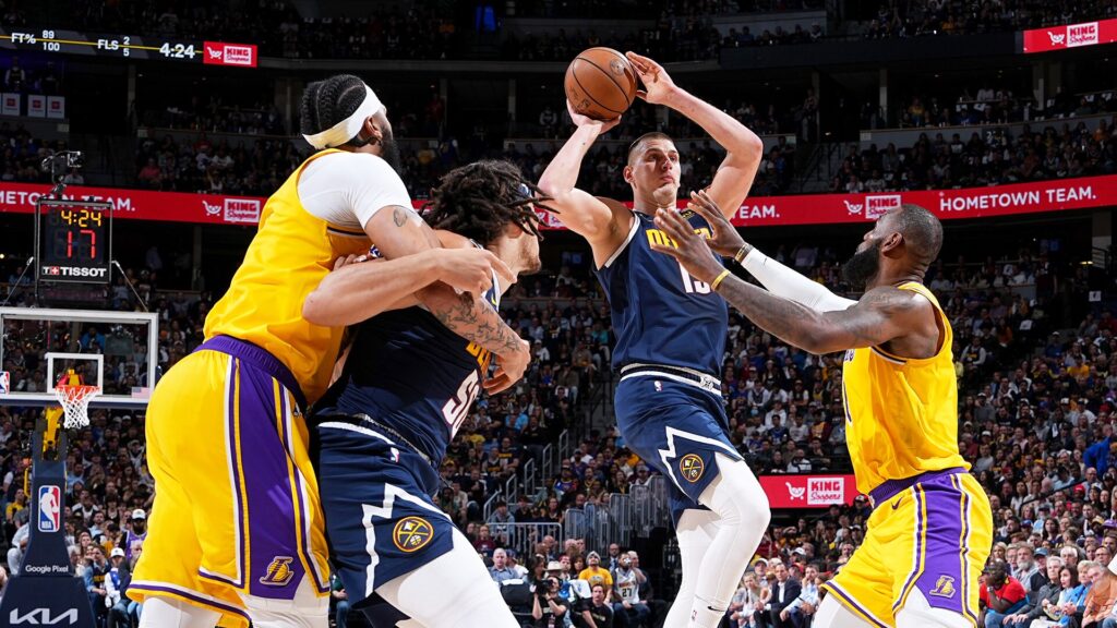 Lakers Travel to Denver With Opportunity to Leapfrog Nuggets in Western Conference Standings