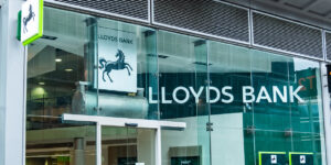 Lloyds Bank Software Error Exposes Private Data of Hundreds of Thousands