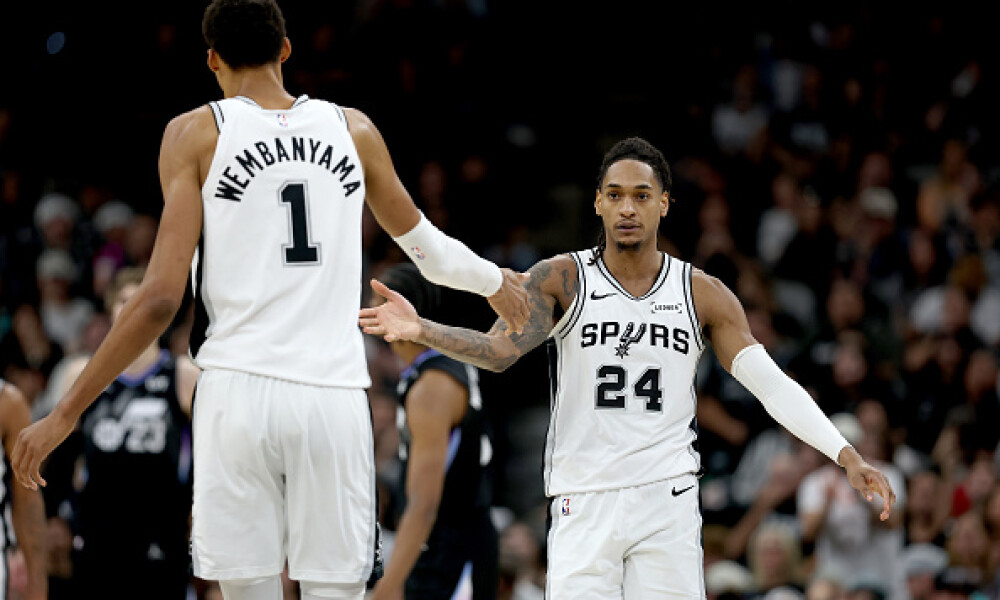 San Antonio Spurs Set Season Scoring Record in Massive Victory Over Houston Rockets