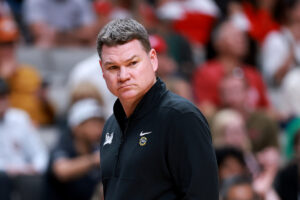 Arizona Coach Tommy Lloyd Dismisses UNC Rumors Ahead of Final Four