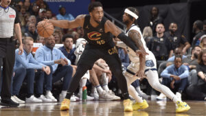 Cleveland Cavaliers Overcome 17-Point Deficit to Clinch 50th Win Against Memphis Grizzlies