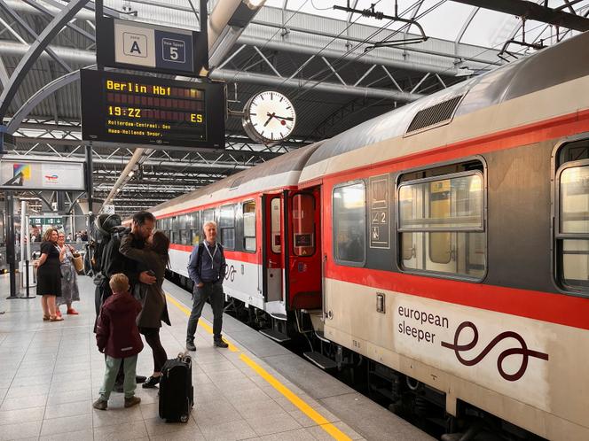 New Paris to Berlin Night Train Relaunches Under European Sleeper Management