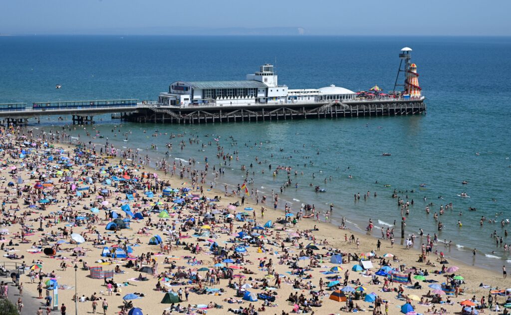 Unseasonal UK Heatwave Shatters 80-Year April Temperature Records
