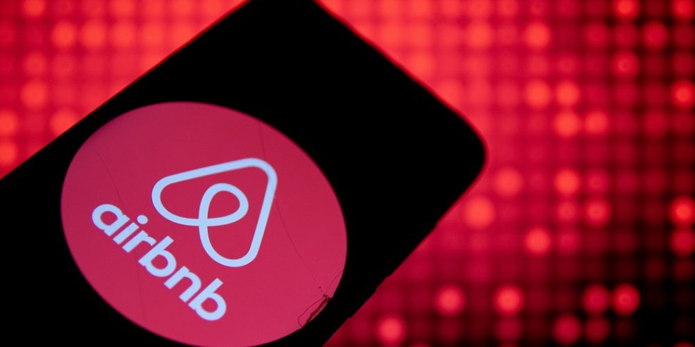 Airbnb Surpasses Revenue Expectations as International Expansion Gains Pace
