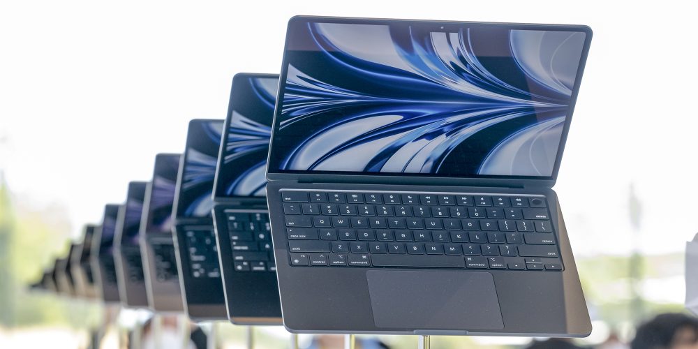 Next-Gen Computing: Apple Unveils M5 MacBook Lineup With Enhanced AI