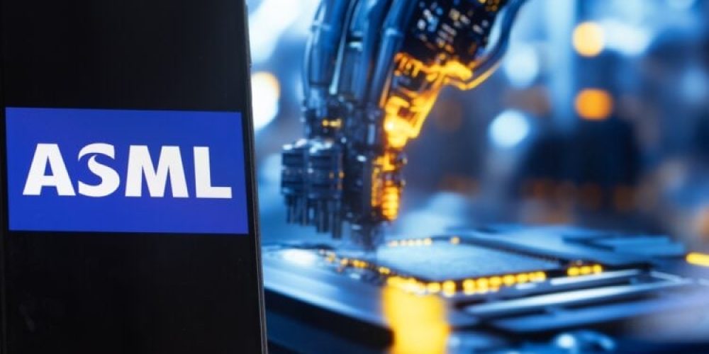 ASML Q3 bookings beat estimates, but China demand outlook dims.