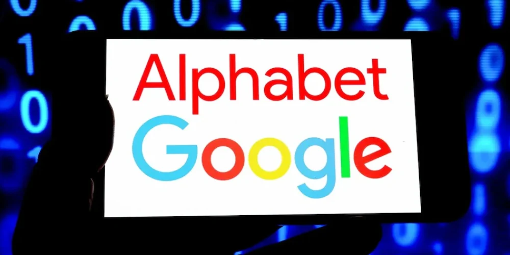 Alphabet Joins $4 Trillion Club as AI Strategy and Big Tech Deals Boost Investor Confidence