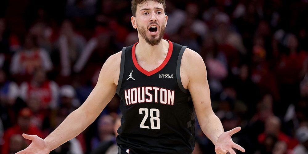 Balanced Chicago Bulls Attack Overwhelms Houston Rockets in High-Scoring Road Win