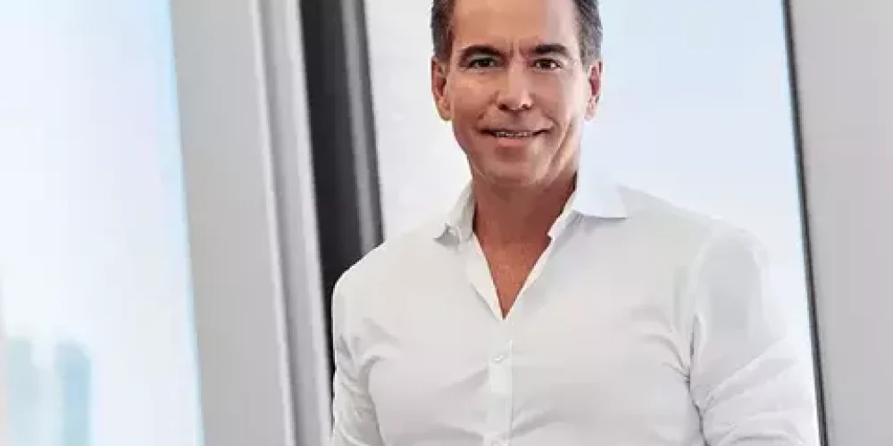 Billionaire Investor Orlando Bravo Warns: ‘AI Valuations Are in a Bubble’