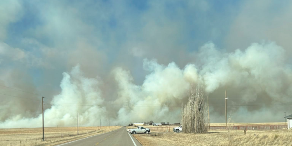 Blazing Winds Fuel Wildfires and Deadly Crashes Across US Plains Amid Extreme Weather