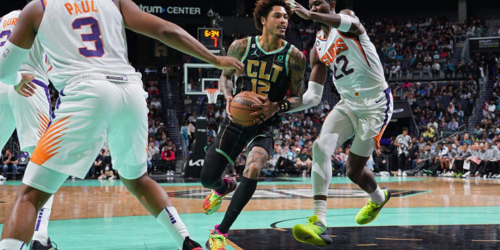 Charlotte Hornets Dominate Phoenix Suns in Decisive 127-107 Home Victory