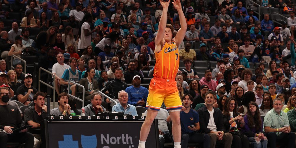 Charlotte Hornets Sustain Late-Season Momentum by Snapping New York Knicks Winning Streak