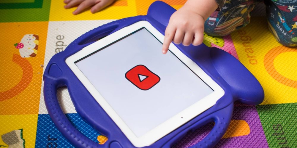Child Development Experts Urge Google to Ban AI-Generated Videos for Young Children