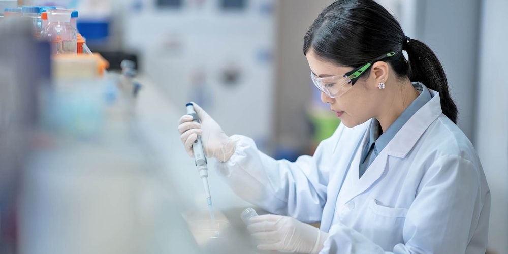 China's Innovent signs a $1.14B cancer therapy deal with Japan's Takeda, boosting global oncology research.